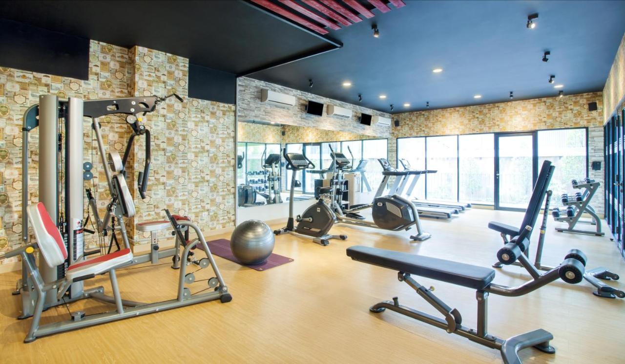 Ibis Budget Jakarta Daan Mogot Exterior foto